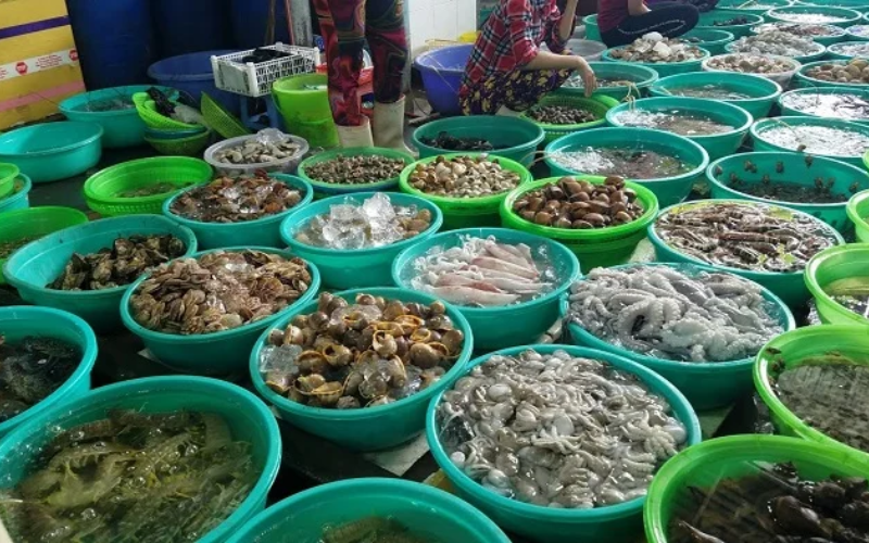Chợ Hải Sản Hàm Ninh
